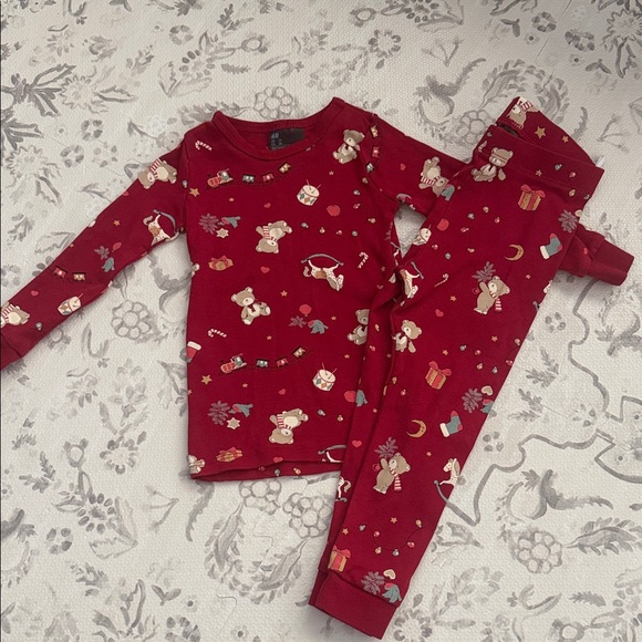 H&M Other - H&M Christmas Vintage Print Pj Set